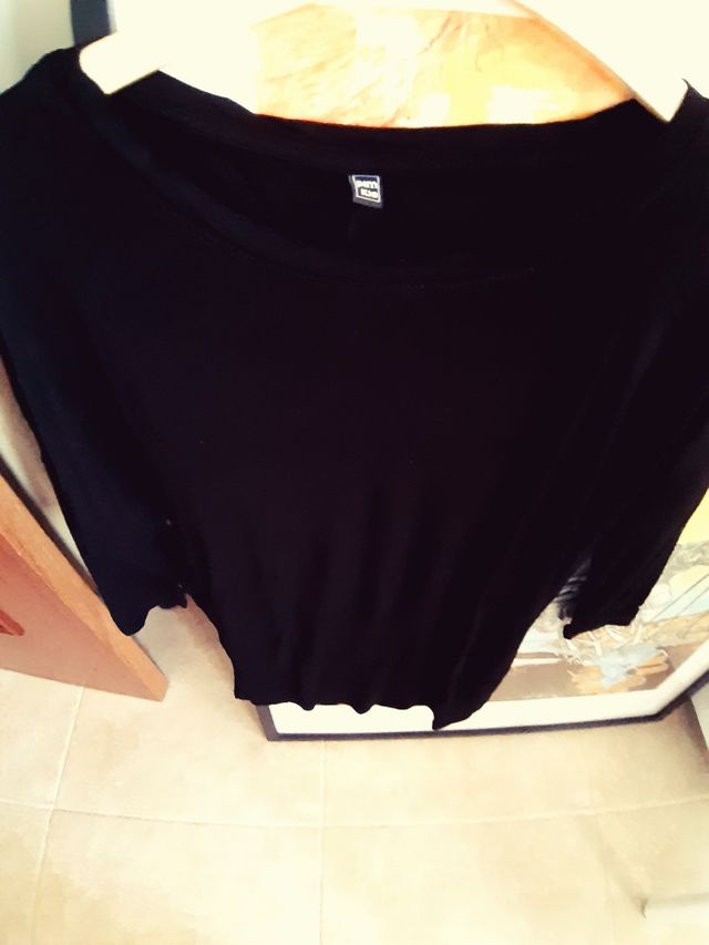 CAMISETA NEGRA MANGA 3/4