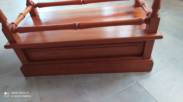 TAVOLO DA BAR, TV, SALA VINTAGE