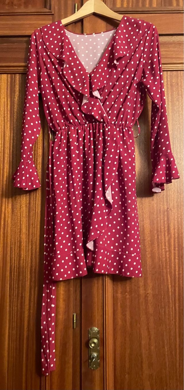 Vestido rojo de lunares