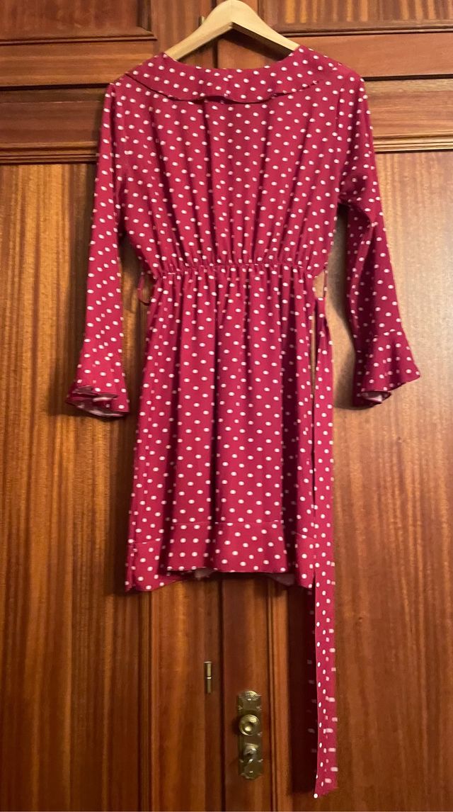 Vestido rojo de lunares