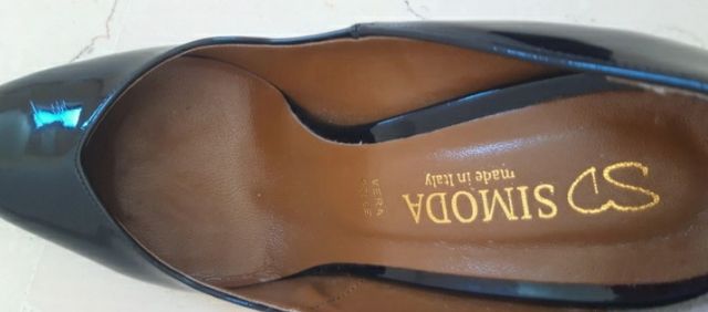 Décolleté in vernice nera nr. 39