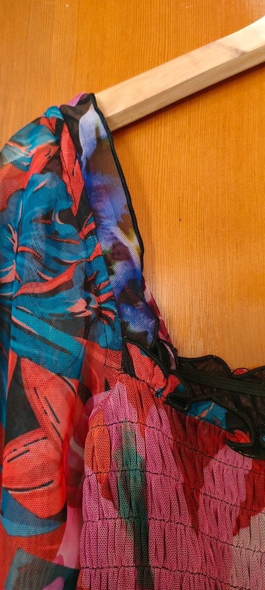 Blusa Gasa Desigual cuerpo elastico