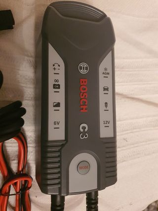 Cargador de Baterias Bosch C3