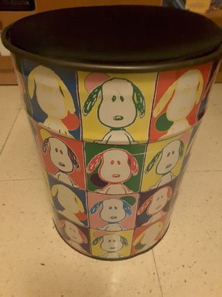 Silla Lata Snoopy medidas 40 alto x 30 de ancho