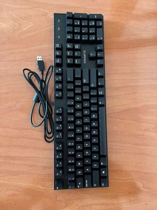 GIGABYTE Force K83 - Teclado Mecánico