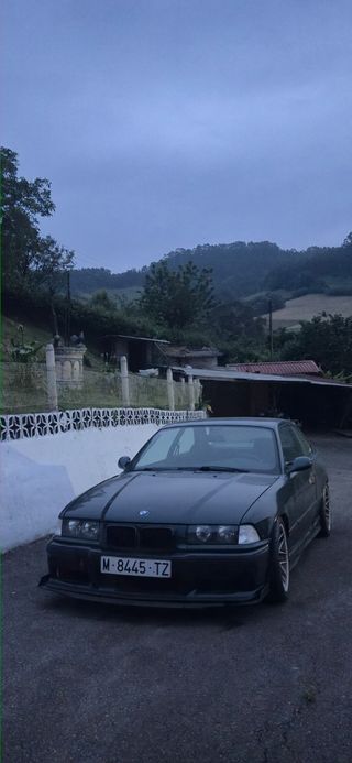 BMWSerie 31996(se actualiza el precio con mejoras)