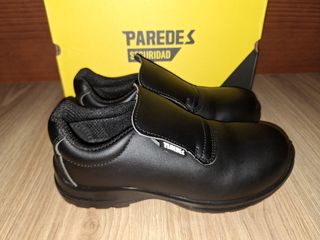 NUEVOS zapatos seguridad punta acero