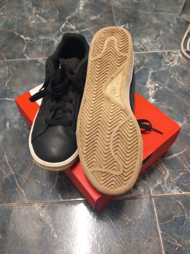 Nike court royale 39