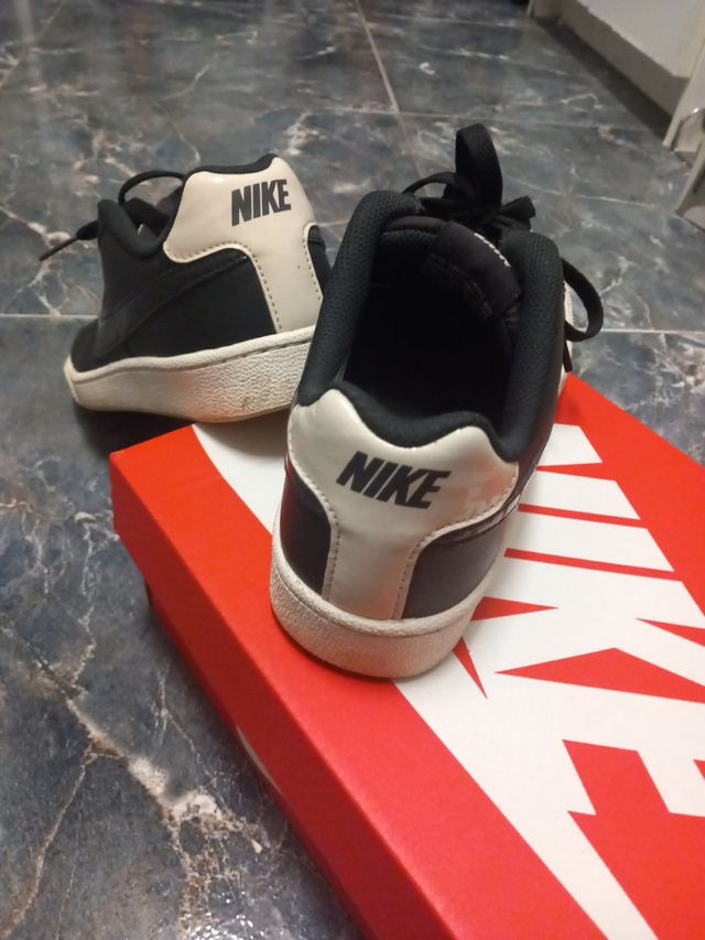 Nike court royale 39