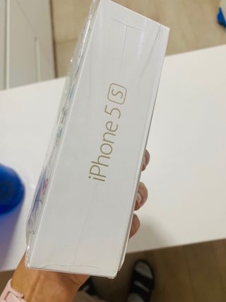iPhone 5s de 32 GB con caja
