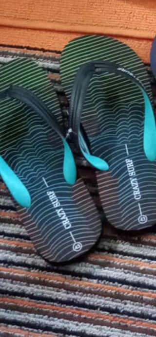 chanclas varias tallas y colores preguntar 