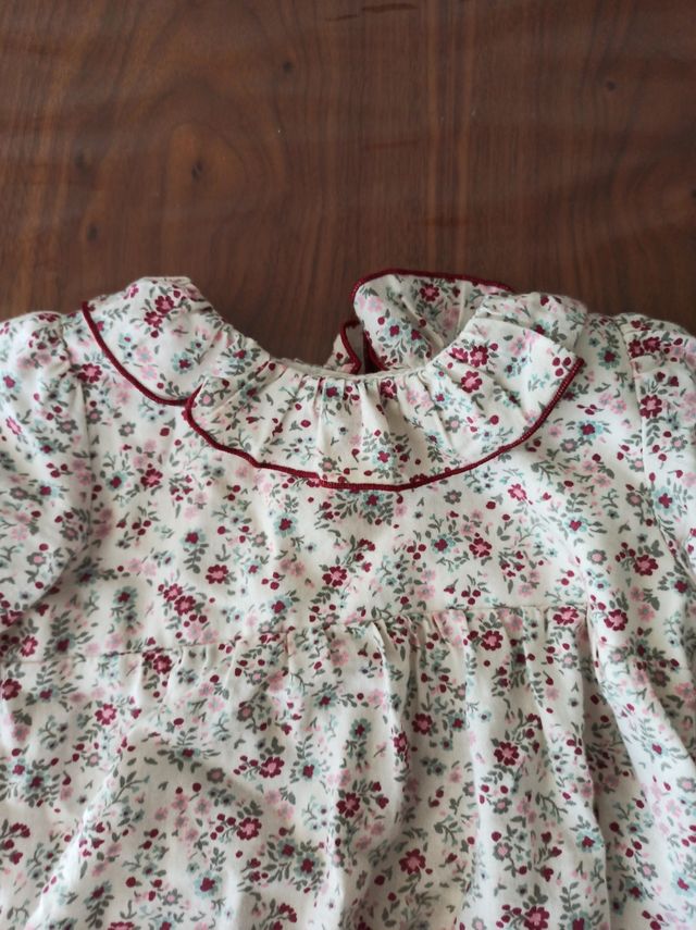 Pelele bebé flores Burdeos 9-12 meses