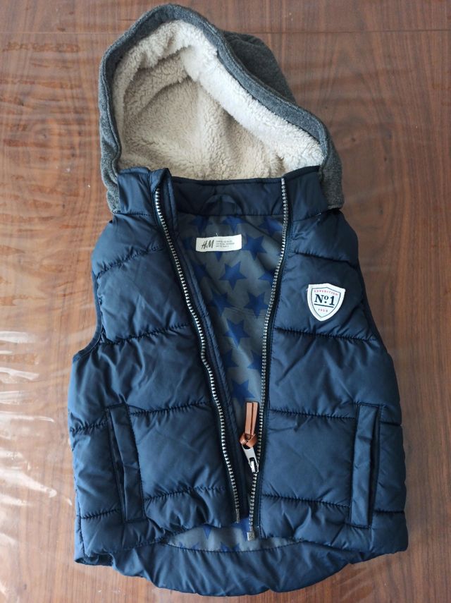 Chaleco HM azul marino 18-24 m
