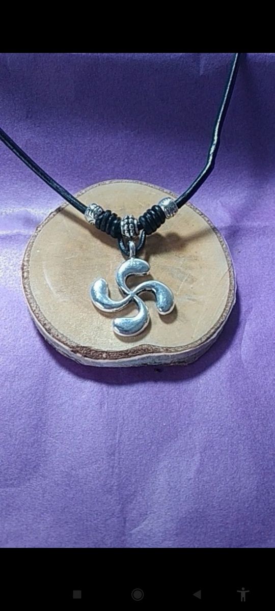 Colgante de lauburu