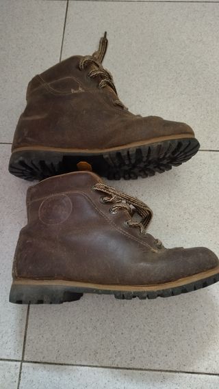 Bota Cleta con suela vibram y thinsulate