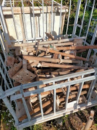 Vendo husillos nivelación andamios FERMER