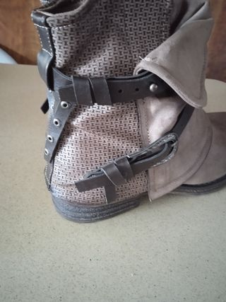 Vendo botines de mujer ,a estrenar 