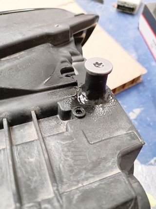 Faro mercedes b180 año 2019