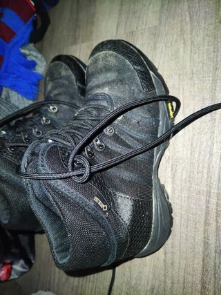 Botas
