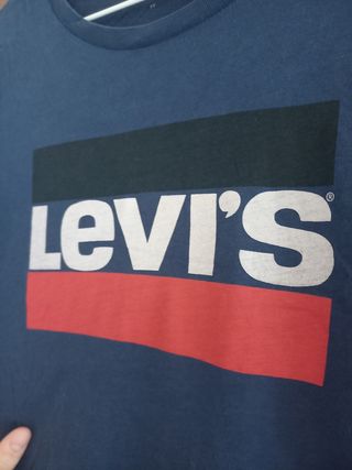 Camiseta levis