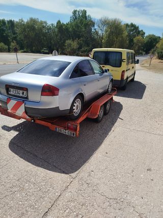 Grua coche, vehiculos clásicos, buggy,. plataforma