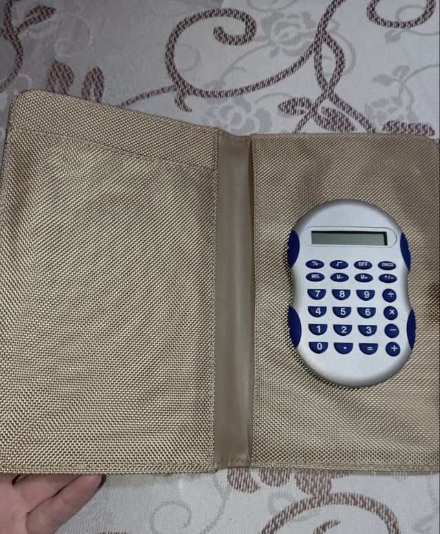 Porta agenda con calcolatrice!