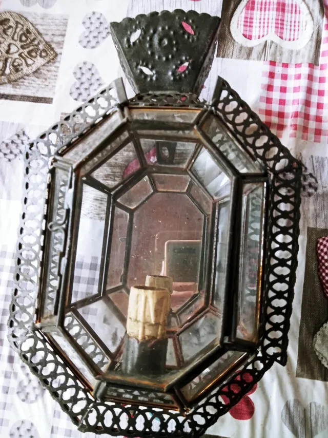 Farol /epoca \Modernista antiguo.