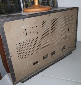 Antigua radio madera Philips