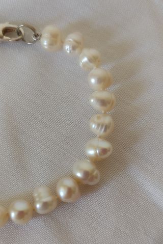 Pulsera de perlas. N114