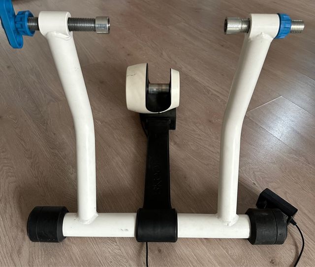 RODILLO BICICLETA Bkool Smart Go