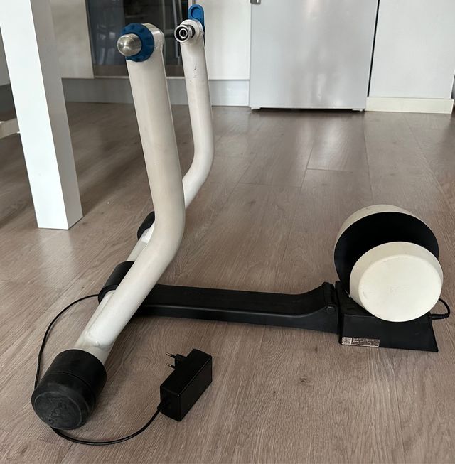 RODILLO BICICLETA Bkool Smart Go