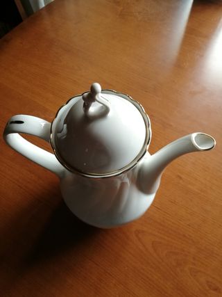 Tetera de porcelana