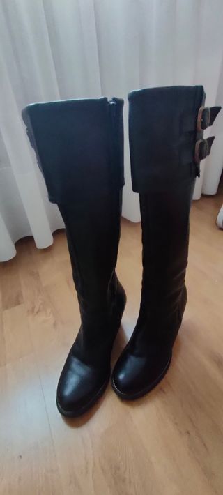 Botas altas piel