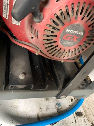 Hidrolimpiadora Karcher agua caliente profesional