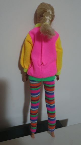 BARBIE CONJUNTO INVIERNO COLORES 