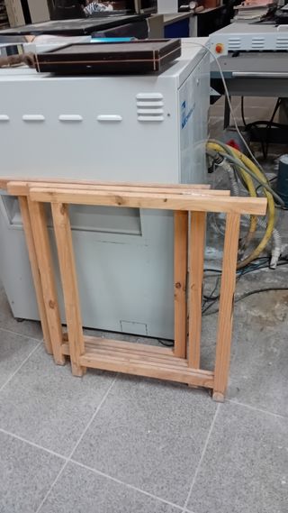 2 Caballetes de madera para montar mesas