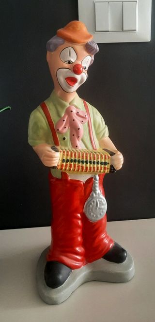 Statua pagliaccio porcellana