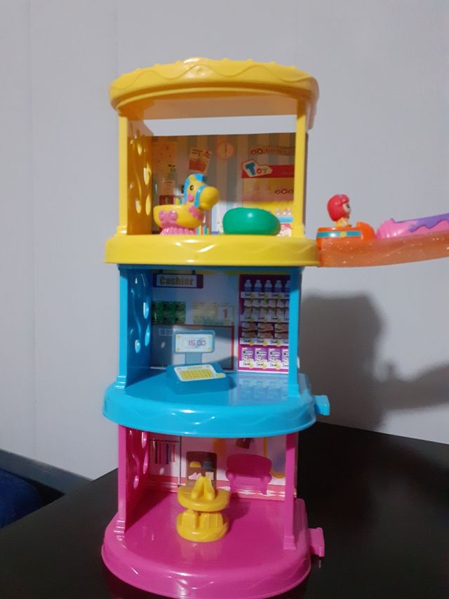 Giostra e negozi squinkies