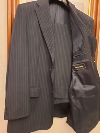 Traje caballero gris raya diplomatica
