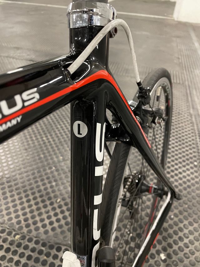 Bicicleta de carretera Focus LTD dura-ace