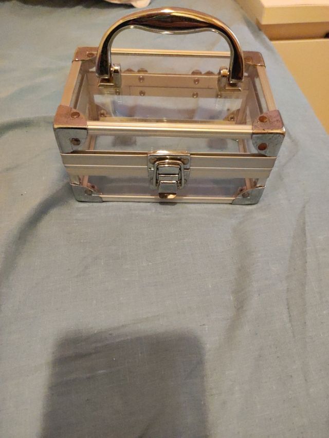 Maletín transparente