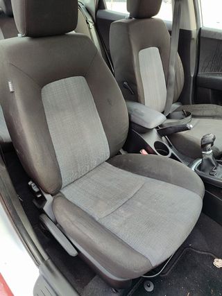 KIA CEED 1.4 G 2011