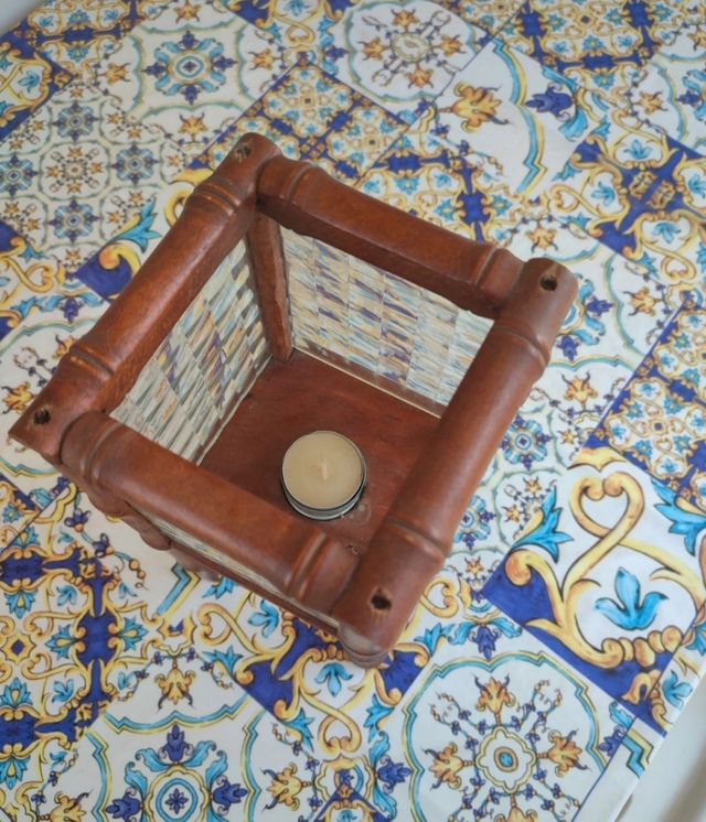 Portacandela etnico in legno e vetro