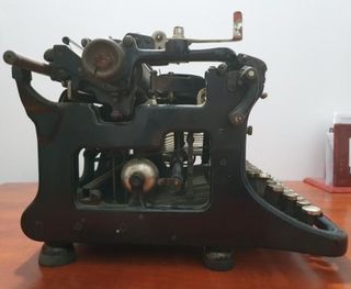 Máquina escribir antigua Ideal