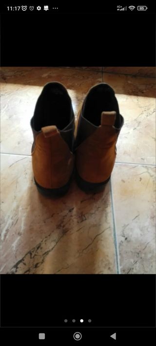 Botines Camel número 39