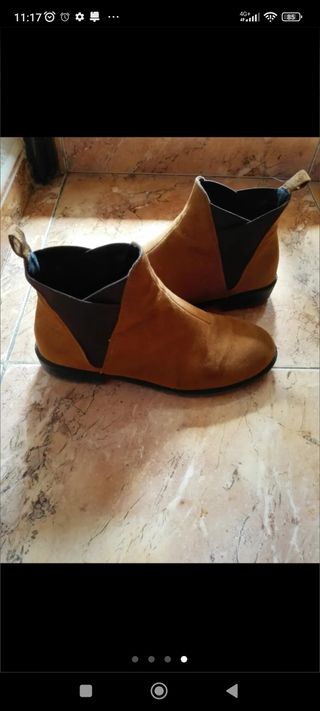 Botines Camel número 39