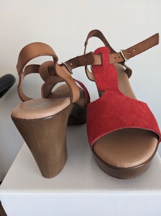 Sandalias rojas 