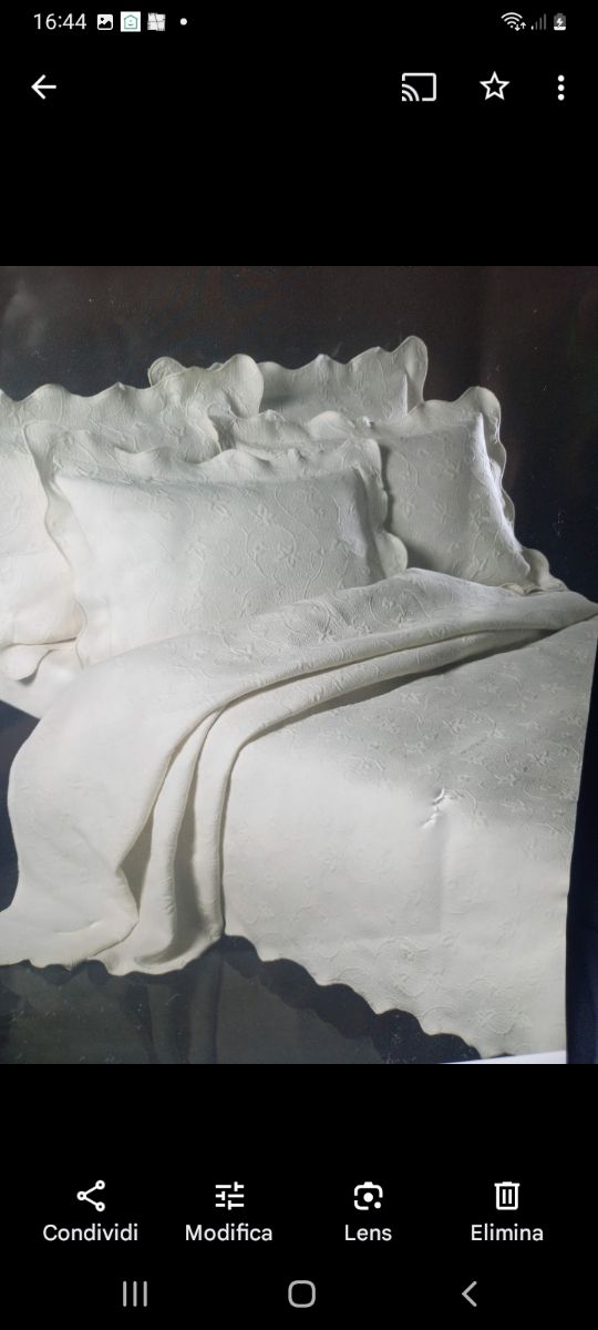 Nuovo copriletto matrimoniale