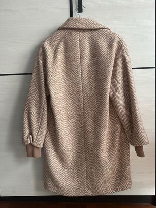 Abrigo marron de Stradivarius