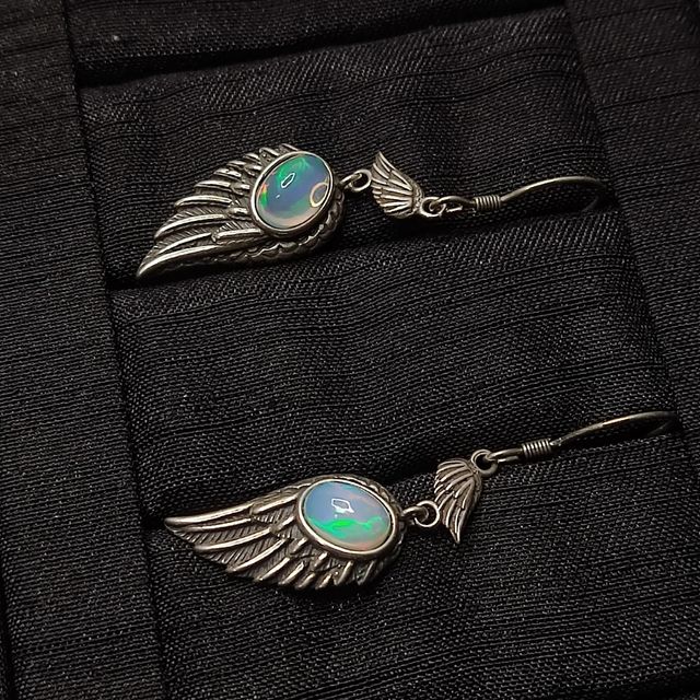 pendientes de ópalo